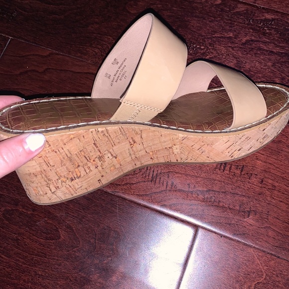 Beige Sam Edelman Sandals - Picture 2 of 6